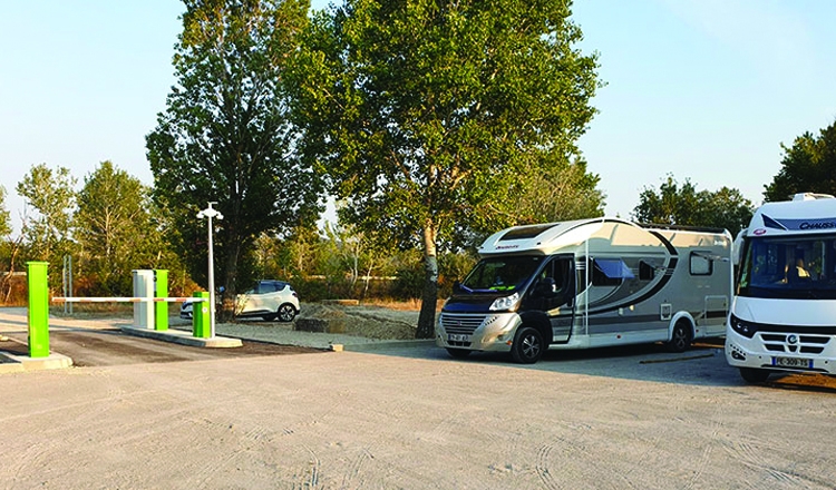 Camping-Car Park Aramon