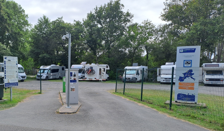 Aire CAMPING-CAR PARK d'Azur