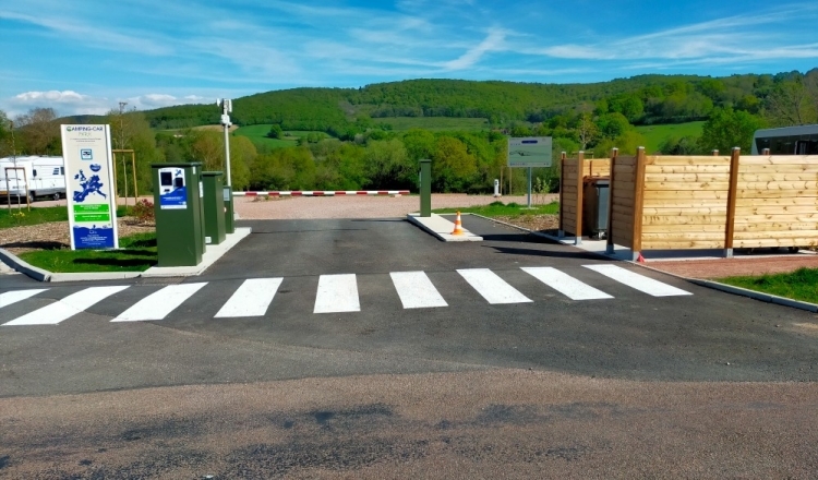 Camping-car park aire de stationnement pour camping-car
