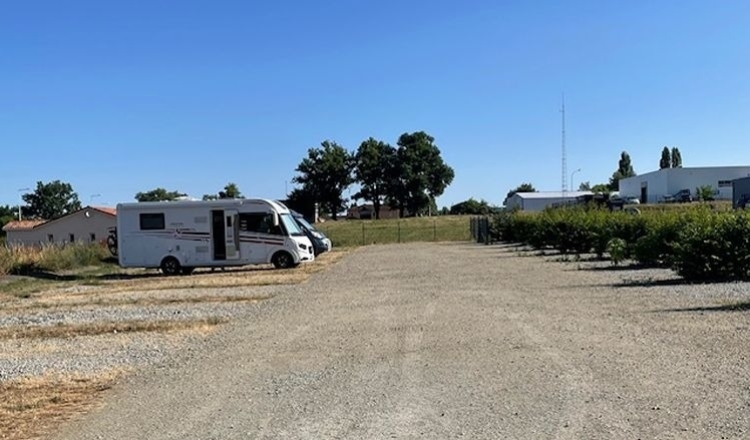Aire de camping-car de Confolens