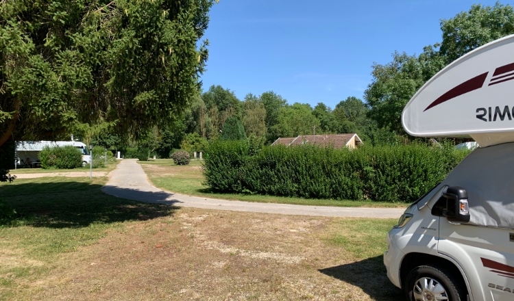 Aire de camping-car de Marcilly-le-Hayer