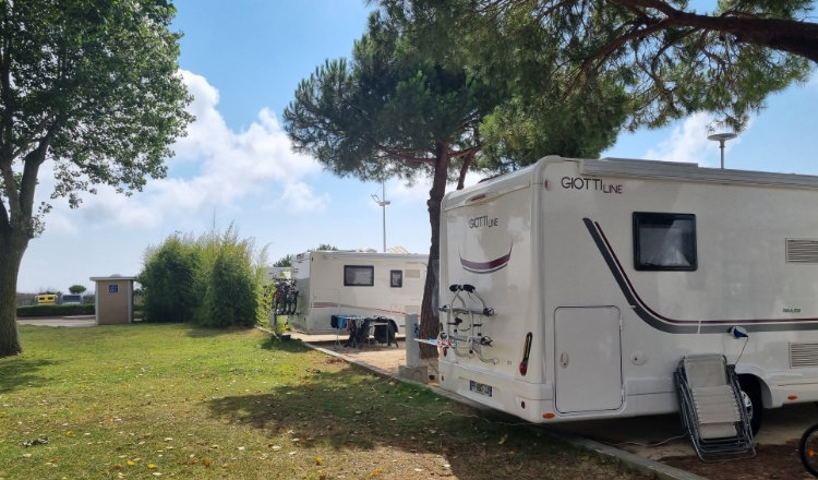 markise für wohnwagen thule TRAVELLIFE Markise Seitenwand Scala XL Wohnwagen Thule Omnistor Passen main image 1