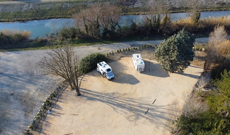 Aire de camping-car Vallabrègues